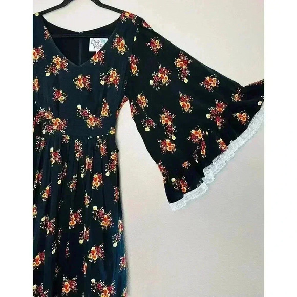 ModCloth Through the Bluebells A-Line Dress in Bouquets Size M - Picture 3 of 8